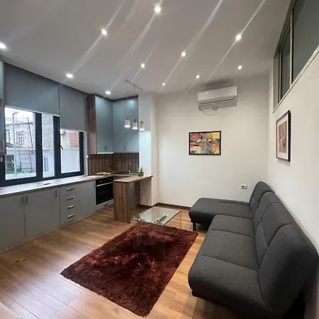 Apartment Skanderbeg Square Center *
