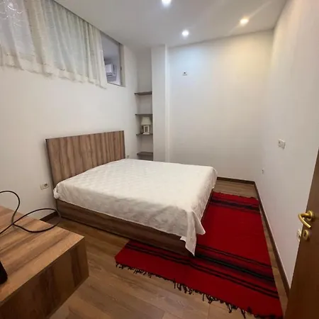 Skanderbeg Square Center Apartment *